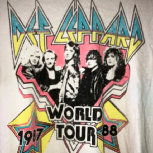 CHASER VINTAGE DISTRESSED DEF LEPPARD 1987 1988 WORLD TOUR CONCERT T SHIRT SMALL - Picture 2 of 3